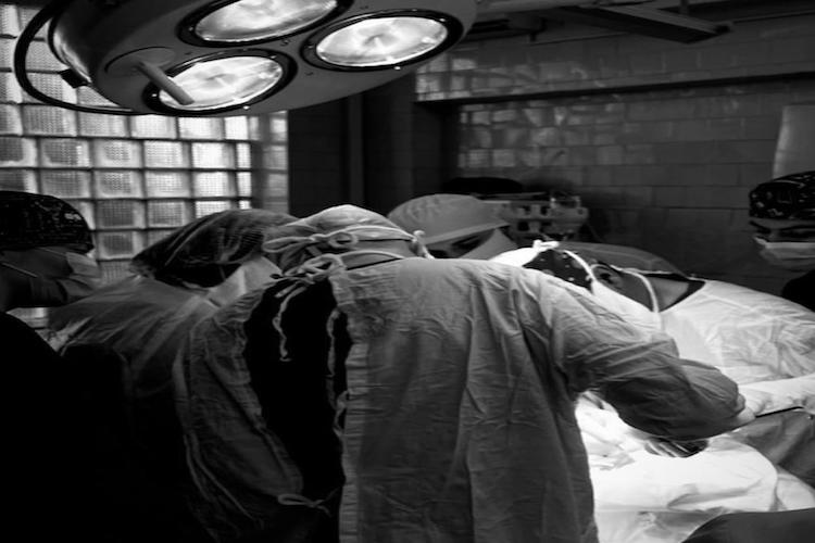 متخصص جراحی دهان فک و صورت